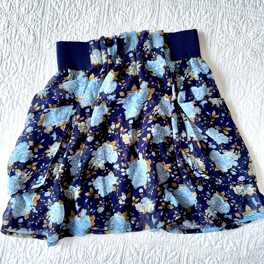 H&M Floral Skirt with pockets | Women’s XS